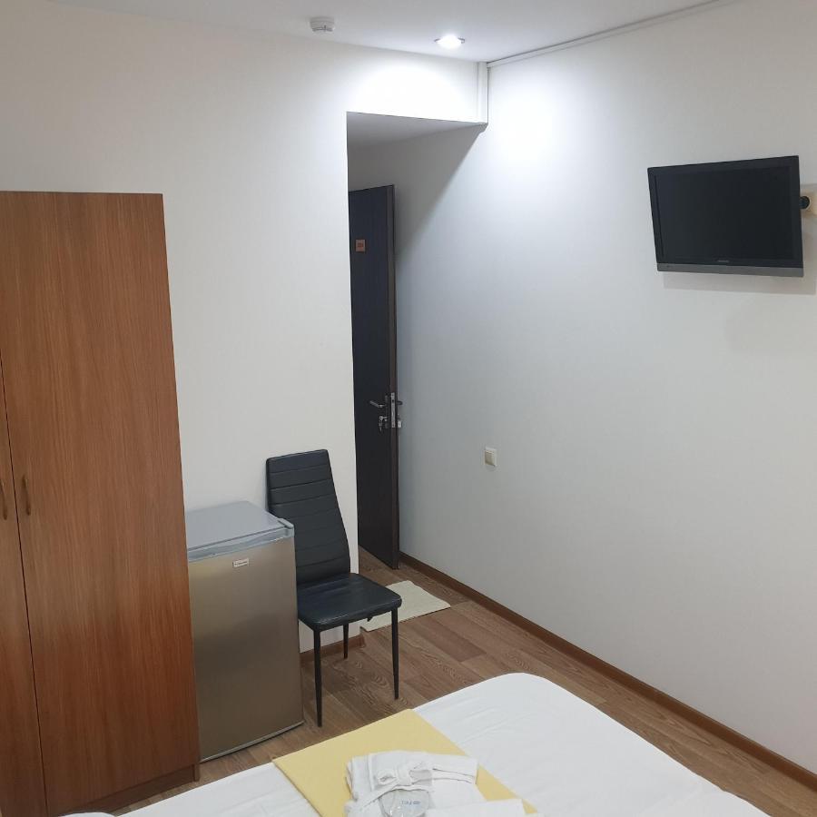 Hotel Leon Batumi Zewnętrze zdjęcie