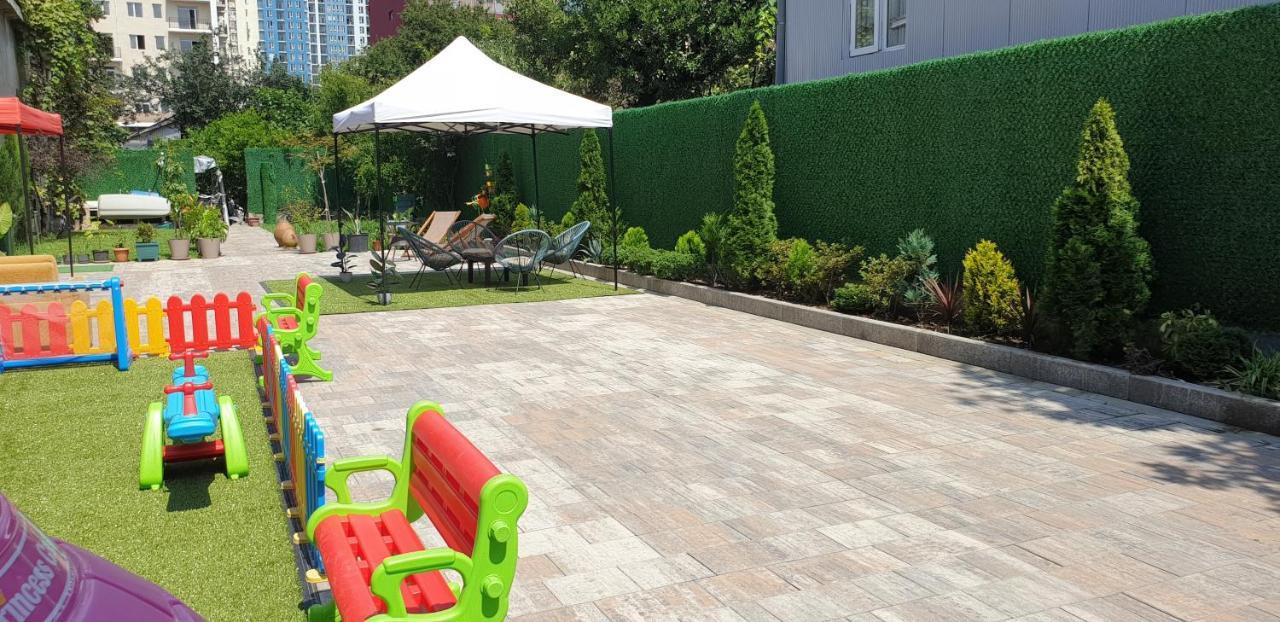 Hotel Leon Batumi Zewnętrze zdjęcie