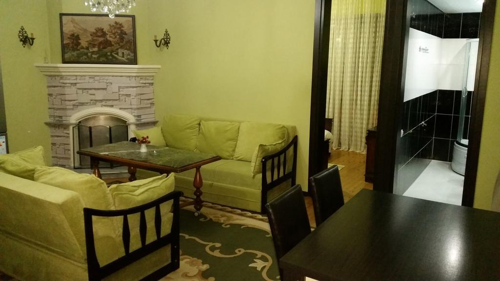Hotel Leon Batumi Zewnętrze zdjęcie