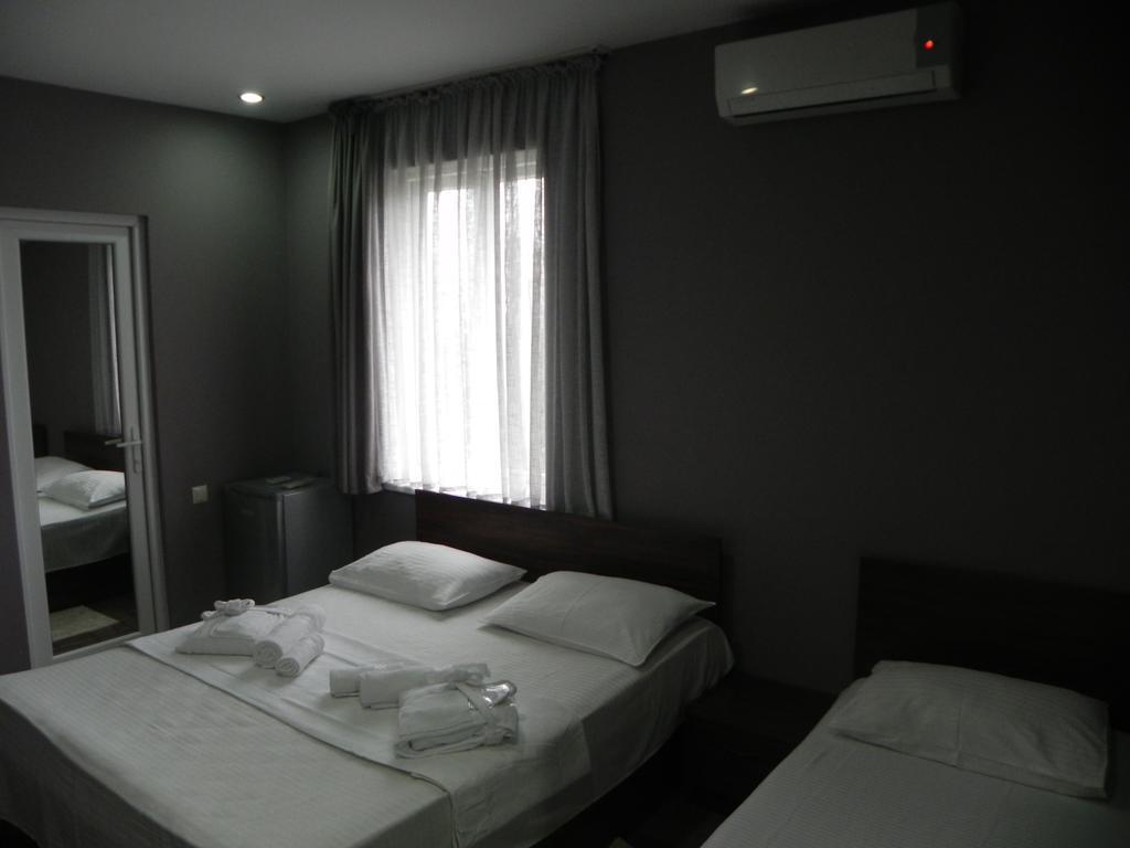 Hotel Leon Batumi Zewnętrze zdjęcie